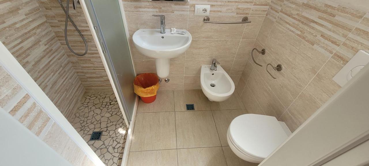 Hotel Santiago Rimini Kültér fotó