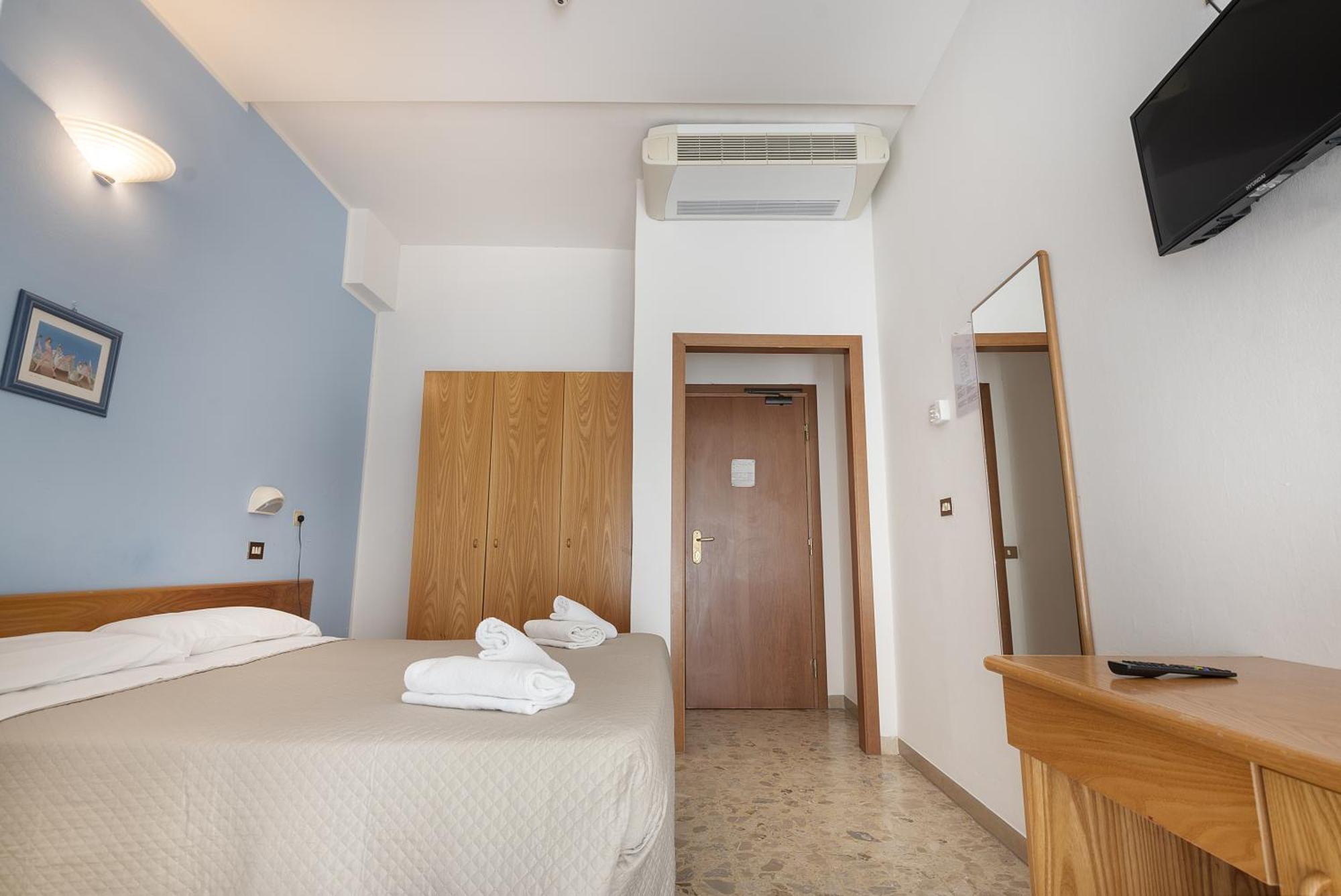 Hotel Santiago Rimini Kültér fotó