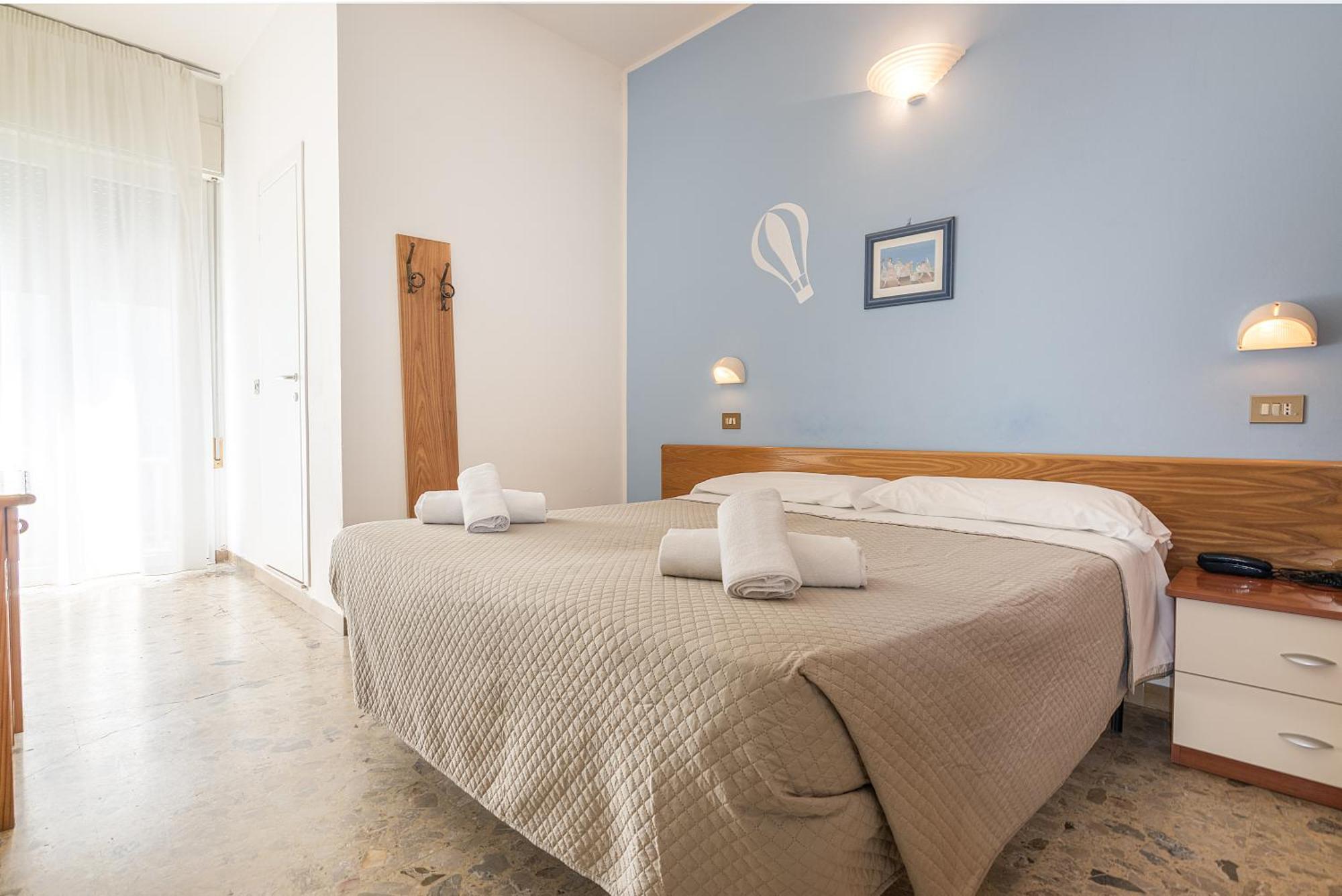 Hotel Santiago Rimini Kültér fotó